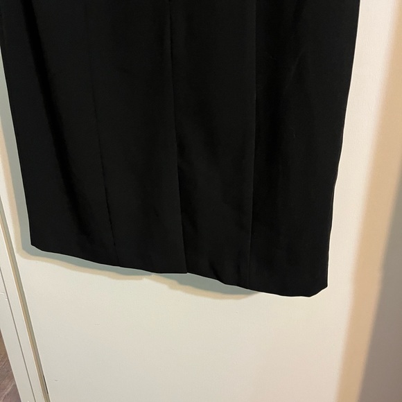 Sandra Darren dress in size 6.  Black.  Great used condition. - Picture 4 of 6